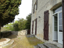 La terrasse (vue à droite)